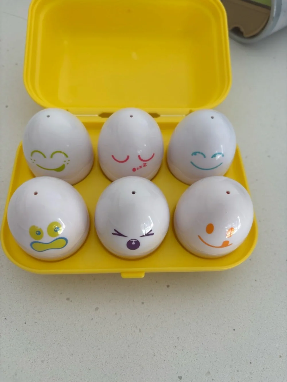 TOMY | Toomies Hide & Squeak Eggs